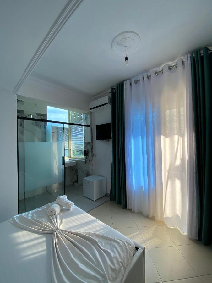 Hotel Kristal Borsh Luaran gambar