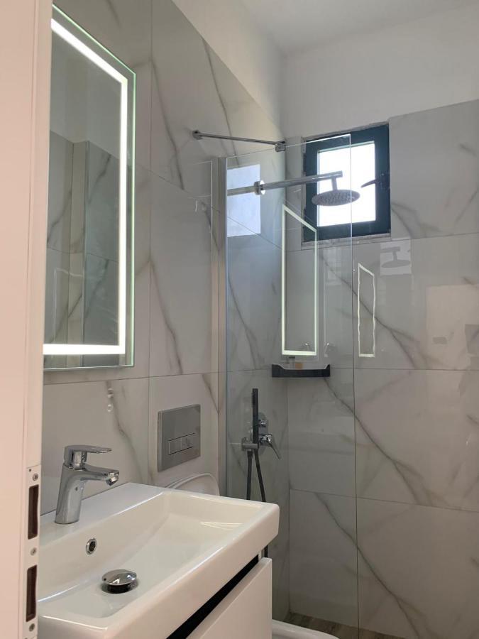 Hotel Kristal Borsh Luaran gambar
