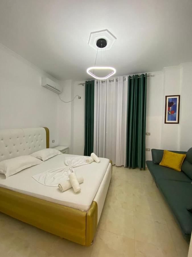 Hotel Kristal Borsh Luaran gambar