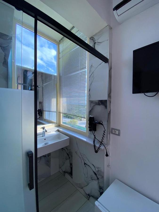 Hotel Kristal Borsh Luaran gambar