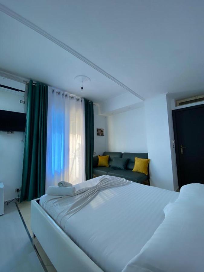 Hotel Kristal Borsh Luaran gambar
