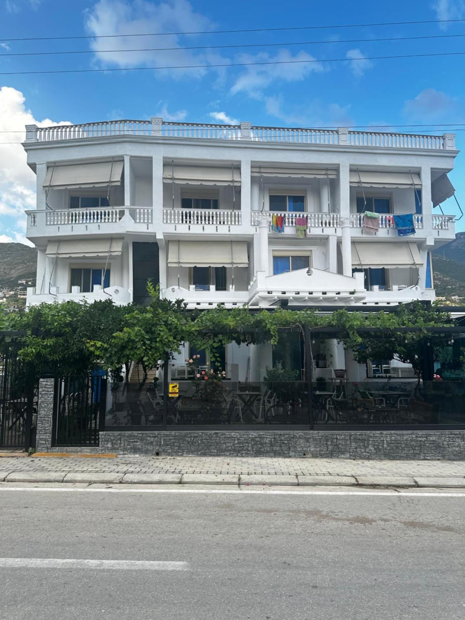 Hotel Kristal Borsh Luaran gambar